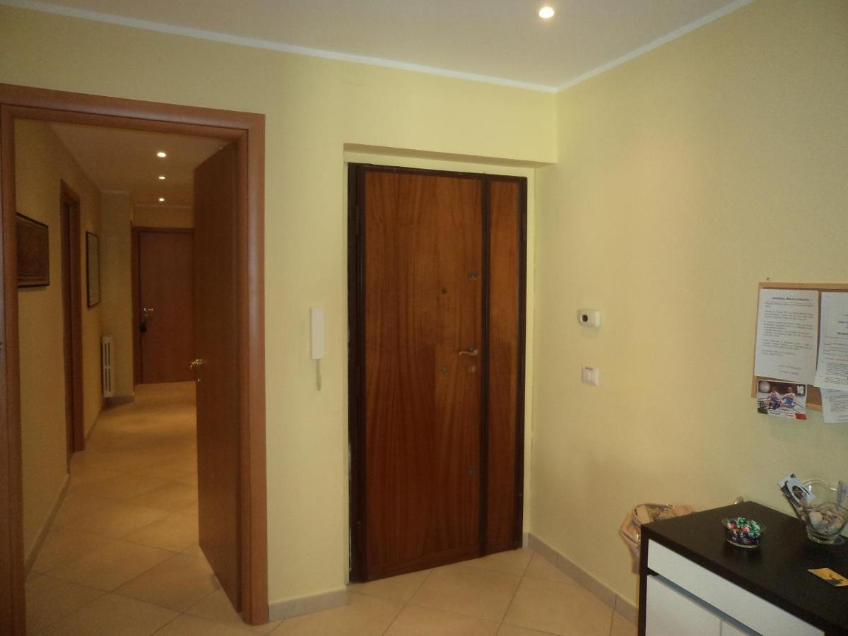 טרצ'ינה B&B Dimora Di Traiano מראה חיצוני תמונה